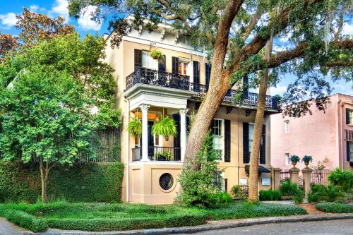 Hideaway on Jones - image 11