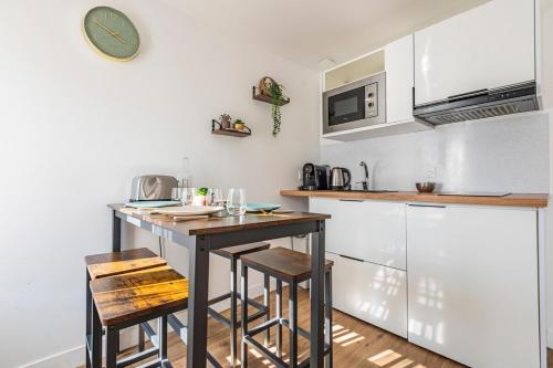 Charmant Appartement à Reims 4 Personnes, Wi-Fi, Climatisation & Confort