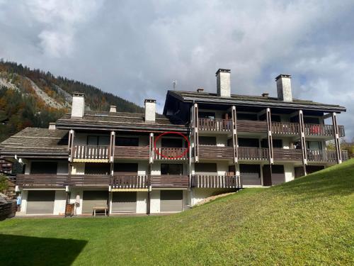 Aigles Lherbier - Bât 1 (Aigles Lherbier - Bat 1) in ลา คูซา