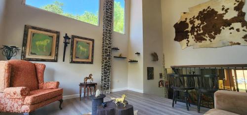 設施, La Casa de Carmen in 塞羅阿蘇爾