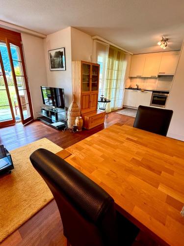 Alpine Haven Chalet II in Iseltwald