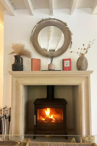 Hope, Luxury Cotswold Couples Retreat
