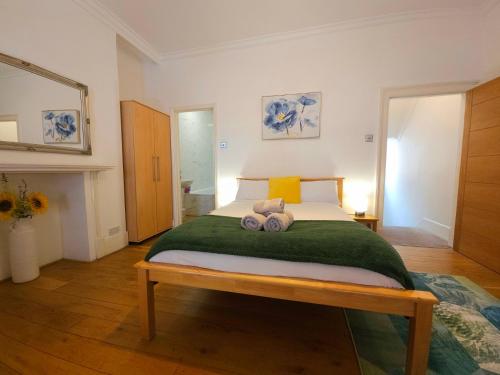 4 Bedroom, 3 Bathroom Private House in Central London, 3 minutes walk to Edgware Road Station, London (photo 4)