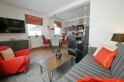 Upland-Flair Ferienwohnung ABENDROT mit einzigartigem Berggarten im Zentrum! in Willingen, Deutschland