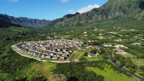 Kalo Homes - Mauka to Makai in Makaha (HI)