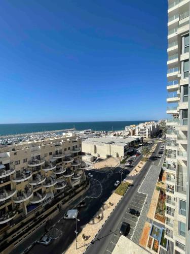 Beachfront Shomer Shabbat Friendly in Ashkelon