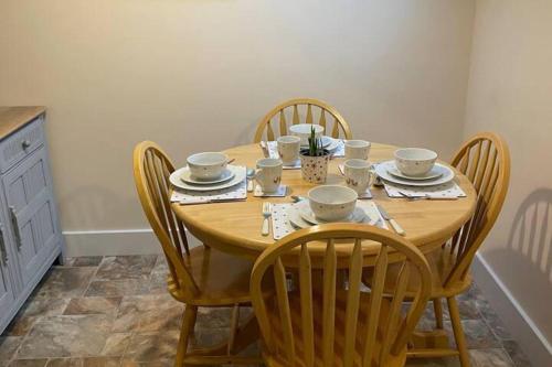 Cottage - Sleeps 4 - Pets Ok - Parking - Garden, Wooler (zdjęcie 3)