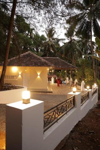 Kurinjirappallil Farms Homestay