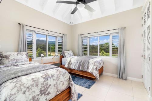 3rd Floor Condo wMountain Views - Beach Access - Pool) in Plantation Village