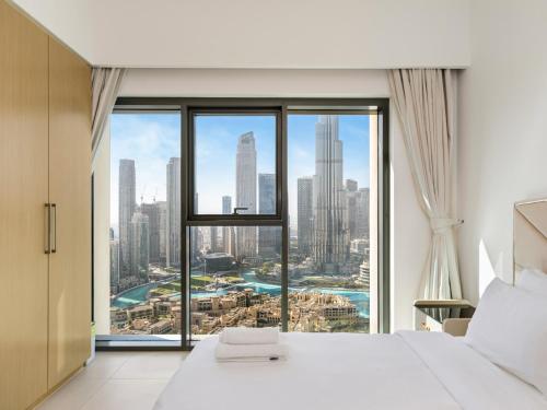 Iconic Burj and Fountain View 2BR Downtown, Dubai (photo 10)