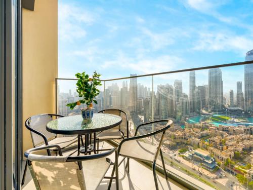 Iconic Burj and Fountain View 2BR Downtown - image 2