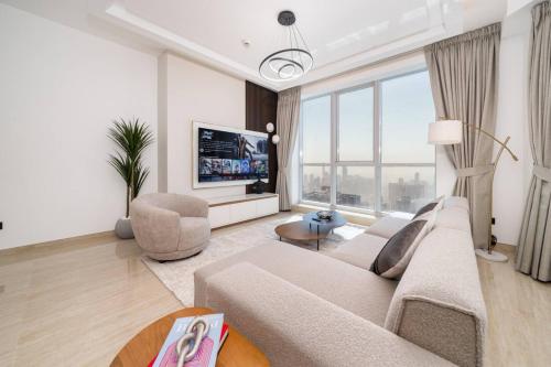 High-Floor Upgraded 3-Bed Marina Apartment, Dubai (photo 6)