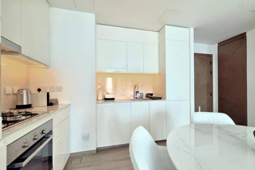 Luxury 1 Bed Apt in Palace Dubai Creek Harbour - image 14