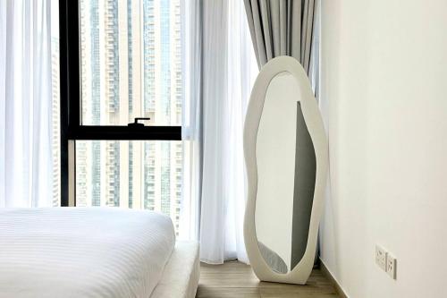 Luxury 1 Bed Apt in Palace Dubai Creek Harbour - image 12