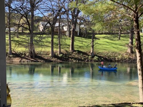 Air Haus LITE in New Braunfels, USA