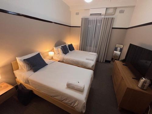 Strathfield Hotel - image 8