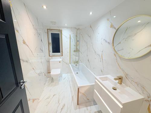 Stylish & Sleeps 7 - Free Parking - Walking Distance to City & West End, Glasgow (photo 6)