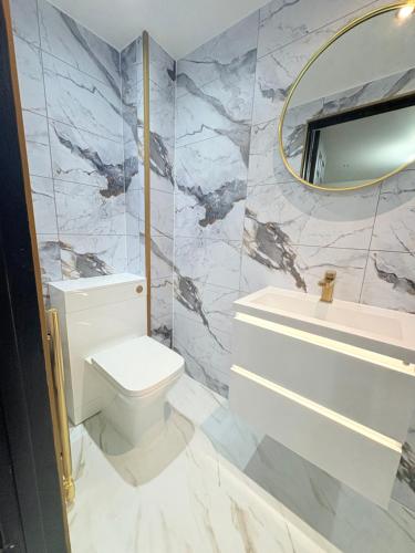 Stylish & Sleeps 7 - Free Parking - Walking Distance to City & West End, Glasgow (Foto 10)
