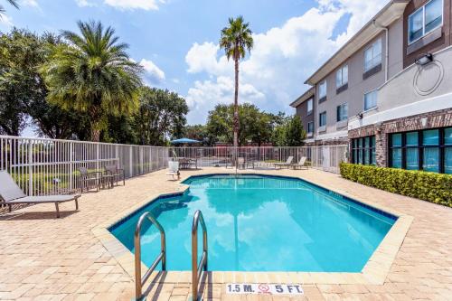 Holiday Inn Express Hotel & Suites Jacksonville-Blount Island By IHG - 수영장
