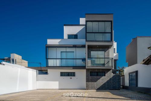 ทางเข้า, Estadia completa a Beira-Mar, apenas 10 metros da Praia - AARs in มอร์โร ดาสเปดราส