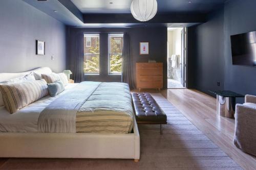 3.8 Million Dollar Brownstone Newly Renovated, New York (photo 7)
