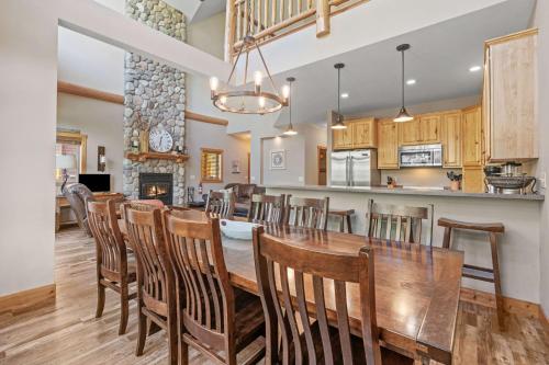 Lakefront-Sleep 12-Big Sandy Lodge Resort-Luxury in Aitkin
