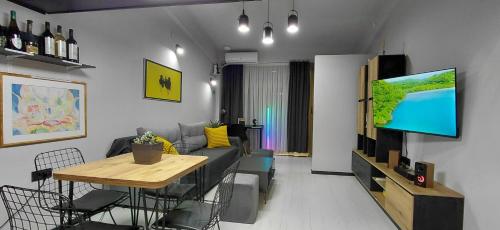 Nitro Inn 3 Premium - Wine Tasting - Souvenir - Art Gallery - Private Guided Tours - Relaxing - Romantic, Skopje (zdjęcie 9)