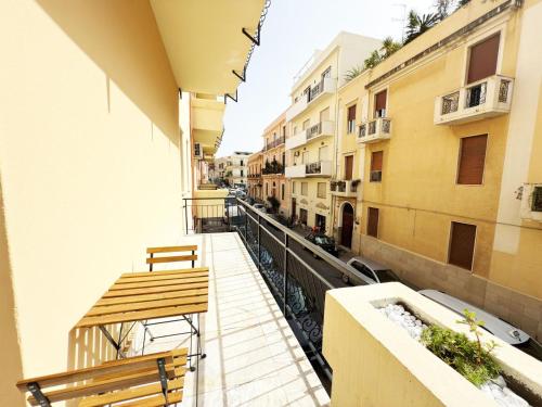 Erkély/terasz, The Ypnos Suite in Reggio Calabria