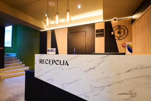 Fuajee, Hotel Luna Bihać (Hotel Luna Bihac) in Bihac