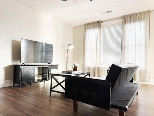 Cherry Street Retreat - Elberfeld, IN