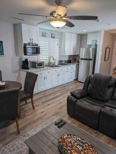 設施, Alpine's Gorgeous Guest Home in 阿爾派恩 (CA)