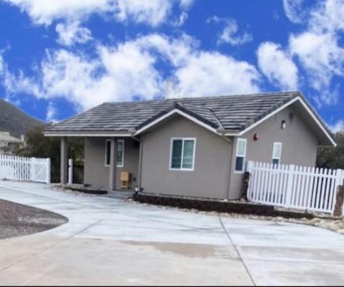 外部景觀, Alpine's Gorgeous Guest Home in 阿爾派恩 (CA)