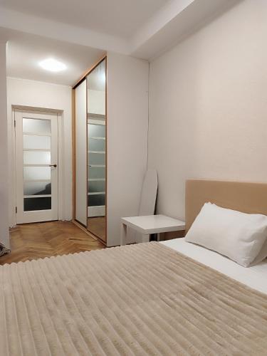 Двухкомнатная на 1м этаже Нивки, Kijów (zdjęcie 4)