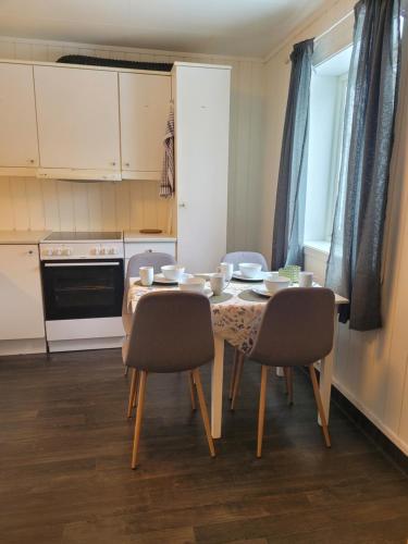 virtuve, The house on top of the hill in Bodø in Tverlandet
