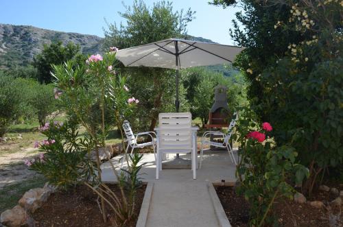  Apartments Marija 2, Pension in Draga Bašćanska