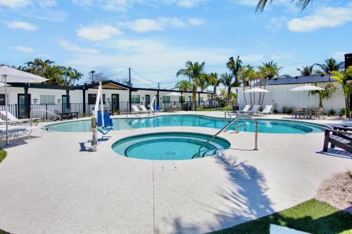 Pelican Post at Anna Maria Island Inn in Bradenton Beach, USA