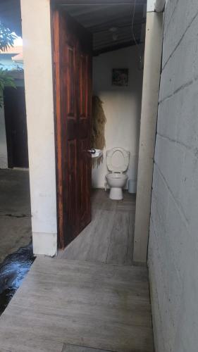 Phòng tắm, LA CASA DE DON MATILDE h3 in San Pedro Sula