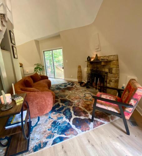 Dome Hideaway on 5 Acres-close to Carbarro & CH in 北卡羅來納州梅賓 (NC)