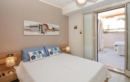 2 Bedroom Awesome Apartment In Pozzallo in Pozzallo