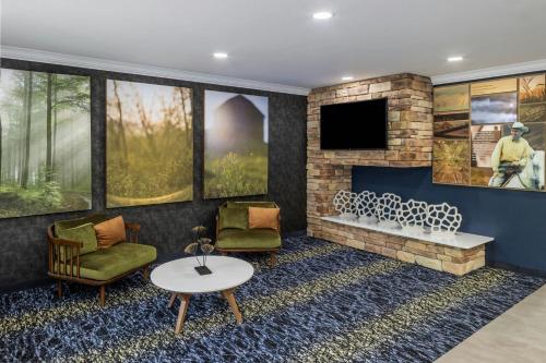 Photo - Fairfield Inn & Suites Butler