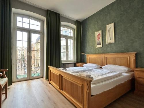 1 queen bed