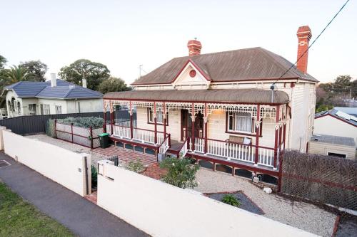 Cathedral View - Sleeps 16