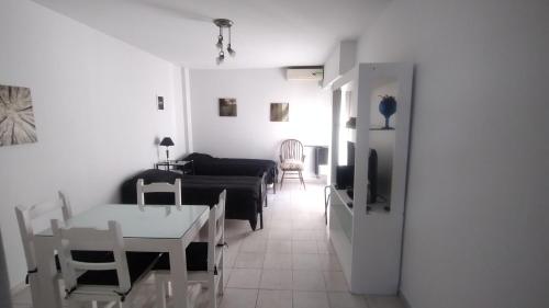 Monoambiente Almagro zona Hosp Italiano AlquilerEnBaires