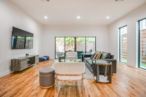 Townhouse Uptown Private Patio in Dallas, USA