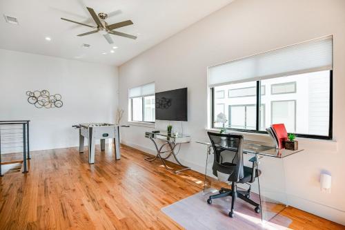 Townhouse Uptown Private Patio in Dallas, USA