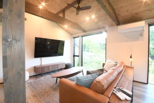 Greyton A - Brand new chic bright spacious 2BR