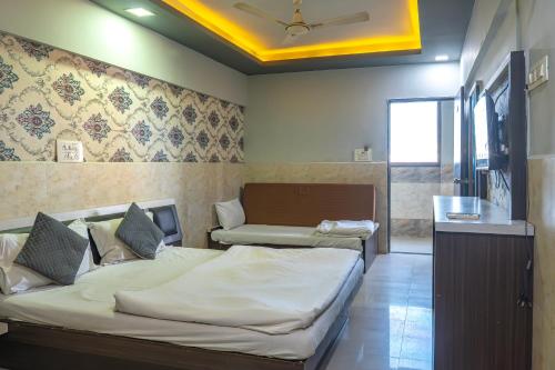 Hotel Gokul – Ahmedabad, TN