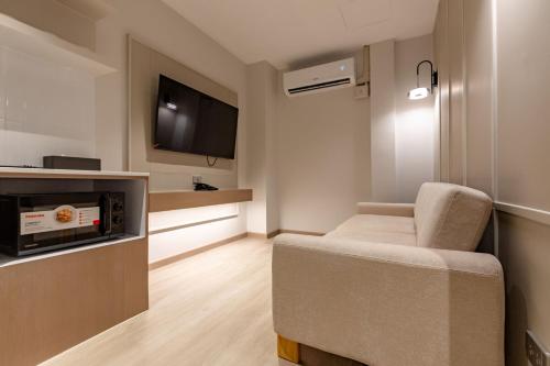 The Bentley Hotel - image 3