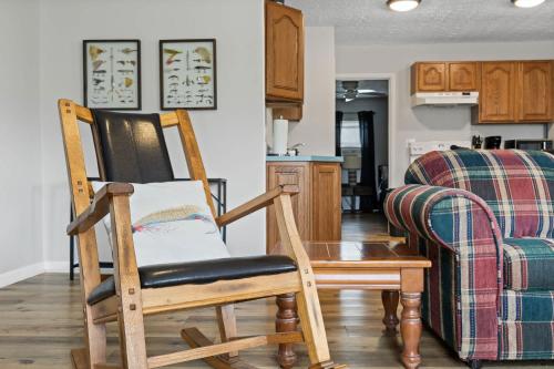 Cozy Space Near Rough River Lake Adventures Await in Fentress McMahan, USA