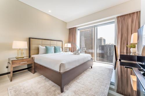 Panoramic Dubai Water Canal Views 1BR with Seamless Access to Marina Mall, Steps from the Tram, The Address Residences, Dubai Marina by Deluxe Holiday Homes, Dubái (foto 10)